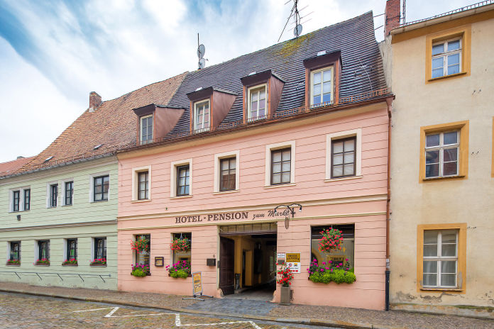 Hotel Pension Torgau Einfahrt