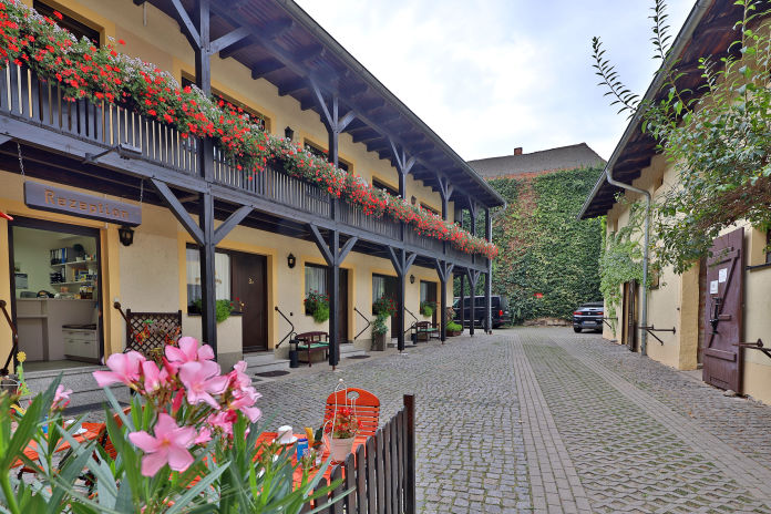 Hotel Pension Torgau Innenhof